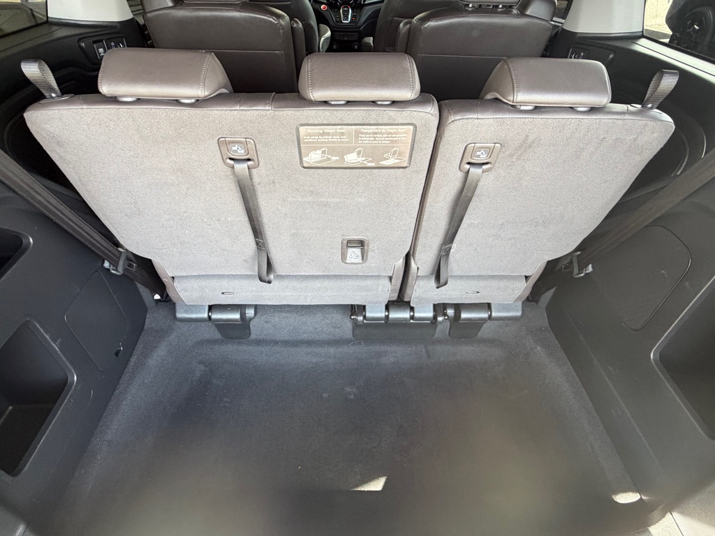 Photo 40 of this HONDA ODYSSEY