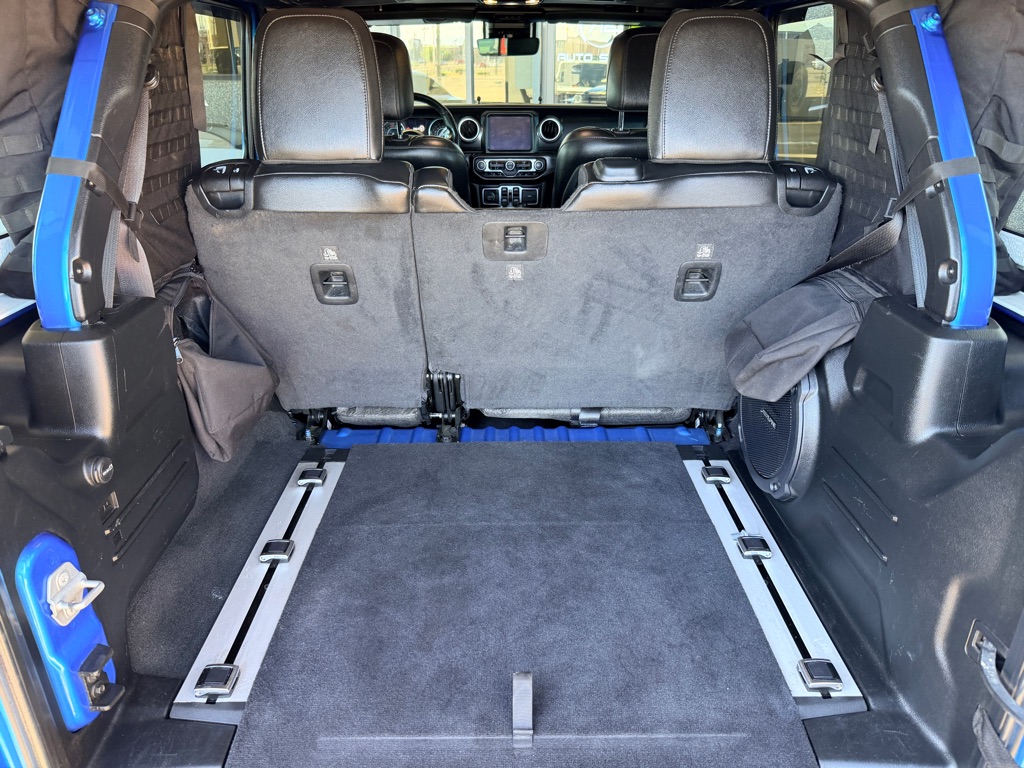 Photo 20 of this JEEP WRANGLER UNLIMI
