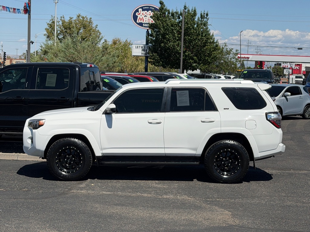 Photo 2 of this TOYOTA 4RUNNER