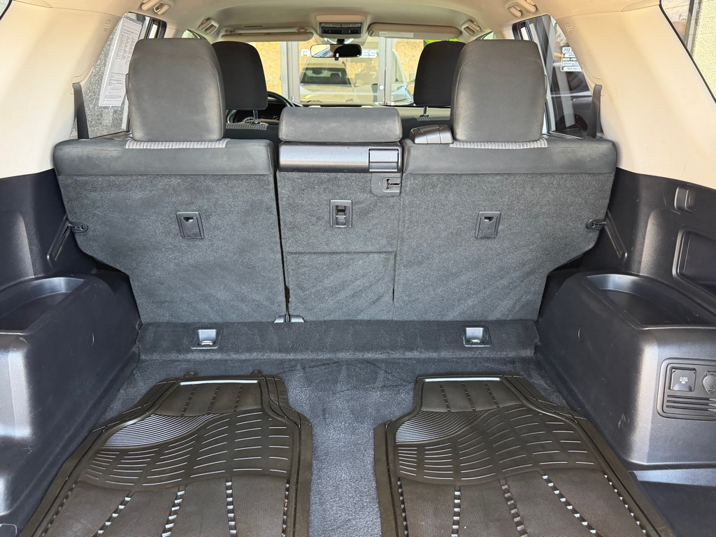 Photo 28 of this TOYOTA 4RUNNER