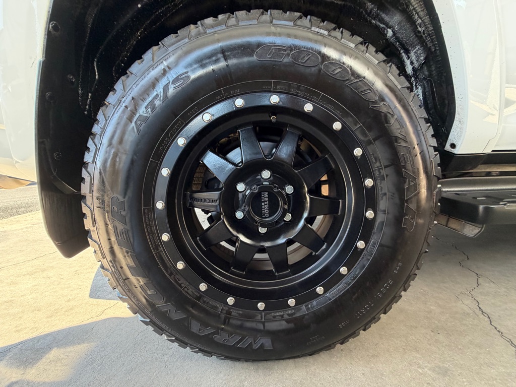 Photo 60 of this TOYOTA 4RUNNER