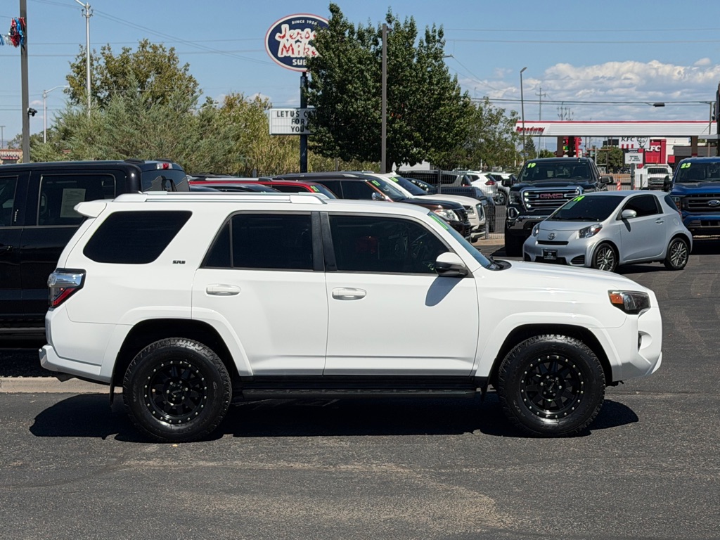 Photo 3 of this TOYOTA 4RUNNER