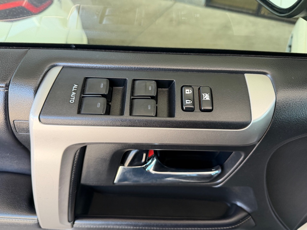 Photo 20 of this TOYOTA 4RUNNER