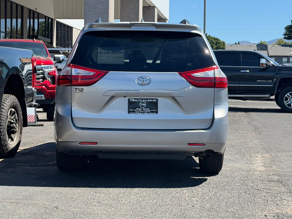 Photo 49 of this TOYOTA SIENNA