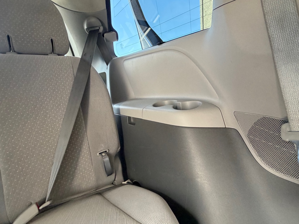 Photo 28 of this TOYOTA SIENNA