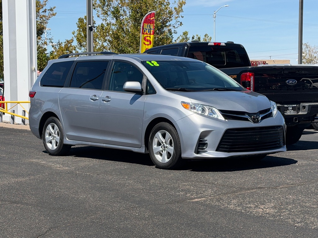 Photo 55 of this TOYOTA SIENNA