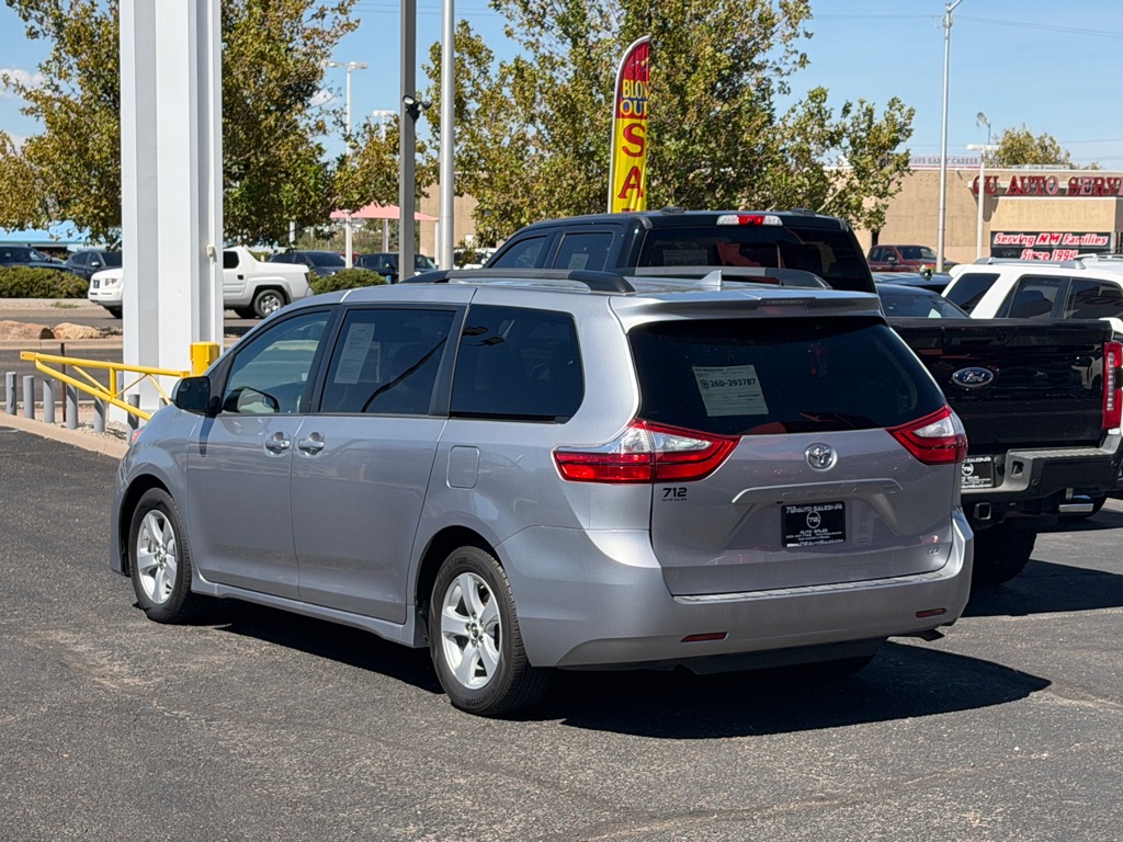 Photo 46 of this TOYOTA SIENNA