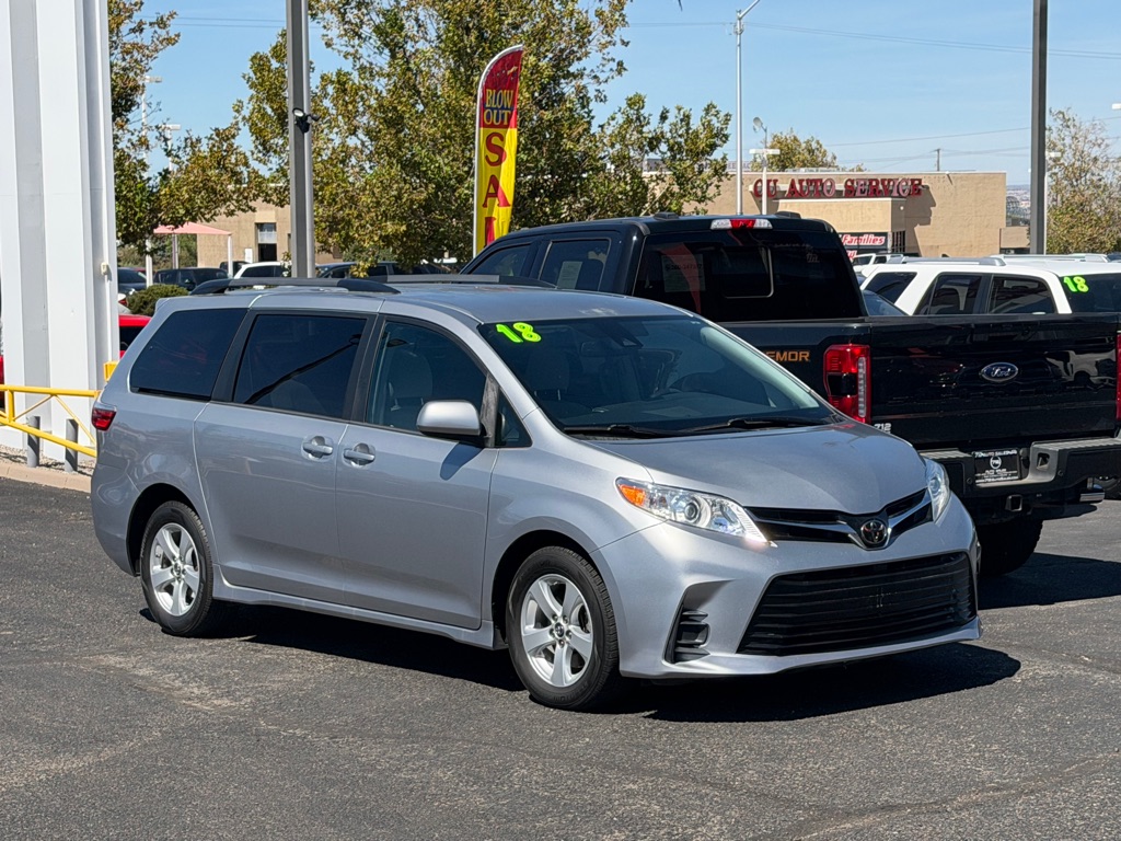 Photo 5 of this TOYOTA SIENNA