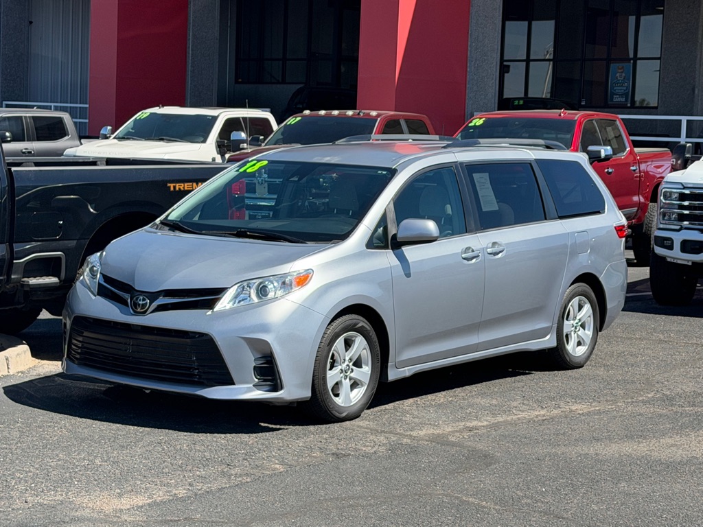 2018 TOYOTA SIENNA