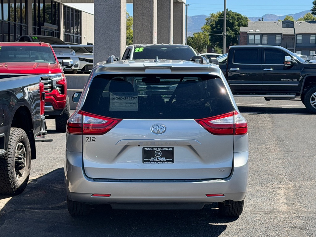 Photo 48 of this TOYOTA SIENNA