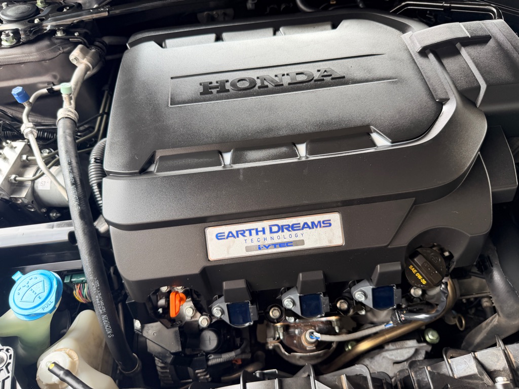 Photo 23 of this HONDA ACCORD
