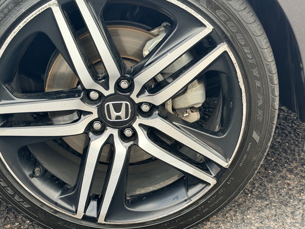 Photo 44 of this HONDA ACCORD