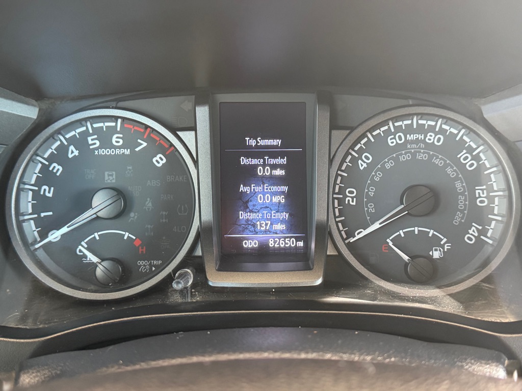 Photo 11 of this TOYOTA TACOMA