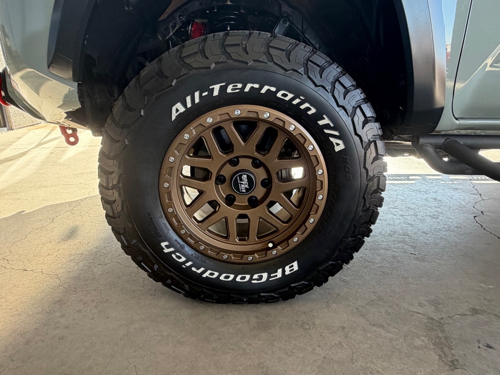 Photo 58 of this TOYOTA TACOMA