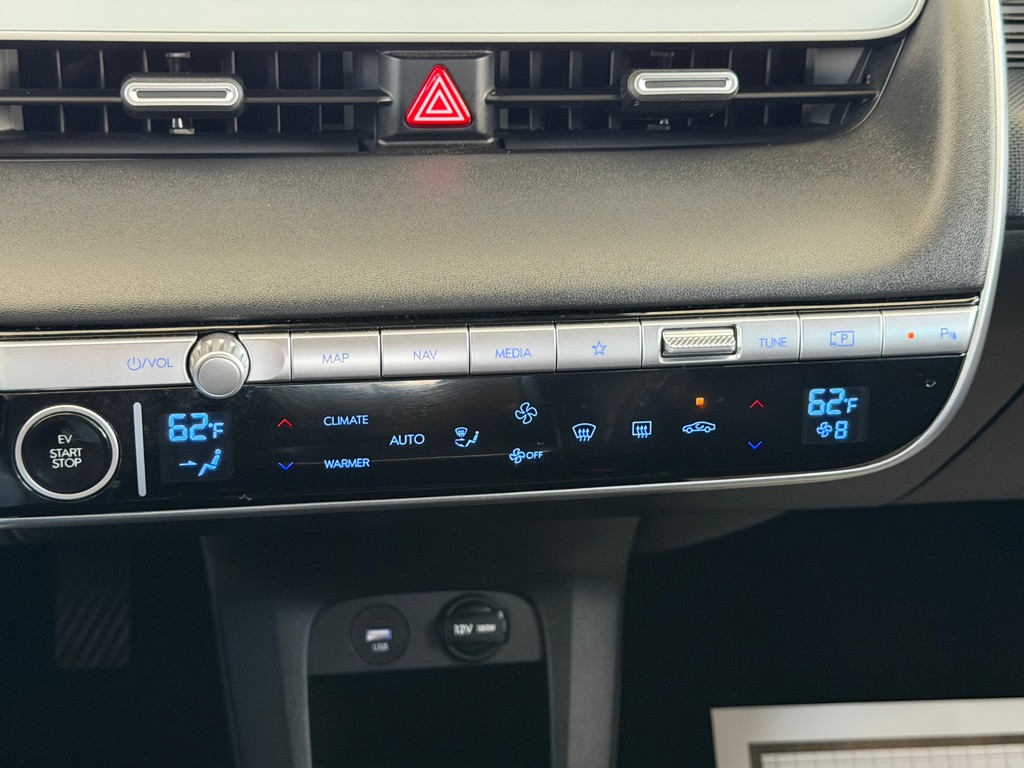 Photo 19 of this HYUNDAI IONIQ 5