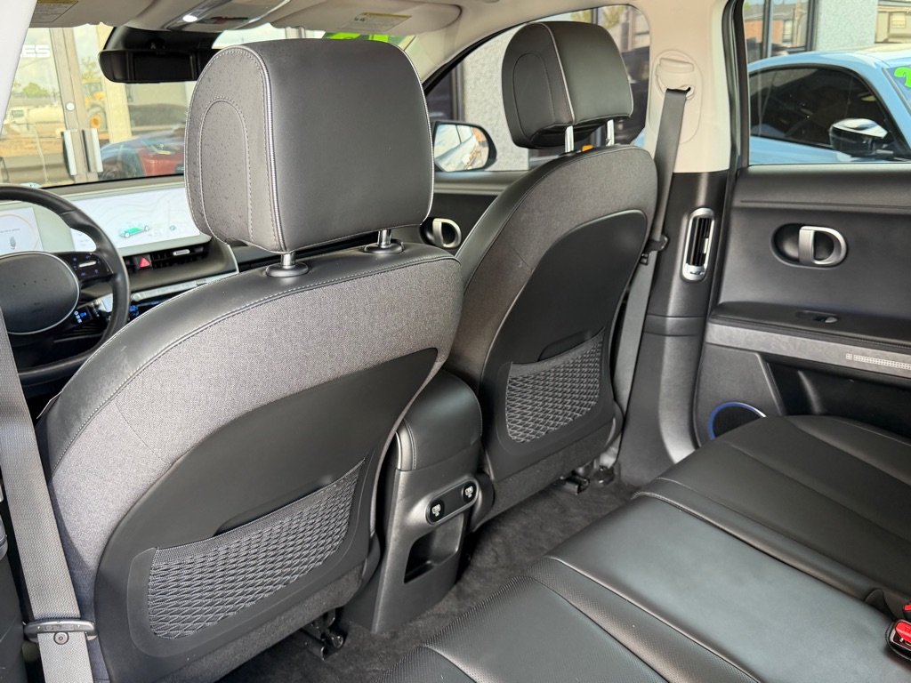 Photo 27 of this HYUNDAI IONIQ 5
