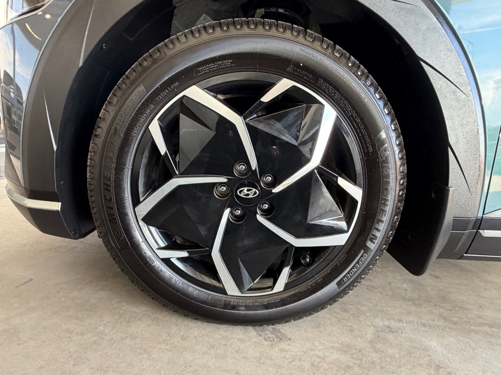Photo 64 of this HYUNDAI IONIQ 5