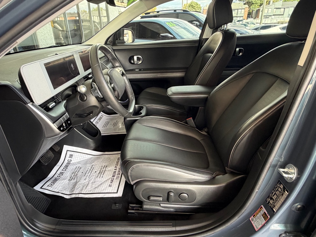 Photo 7 of this HYUNDAI IONIQ 5