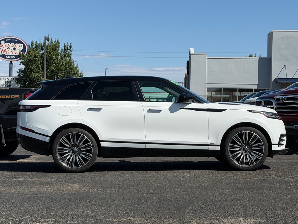 Photo 40 of this LAND ROVER RANGE ROVER VEL