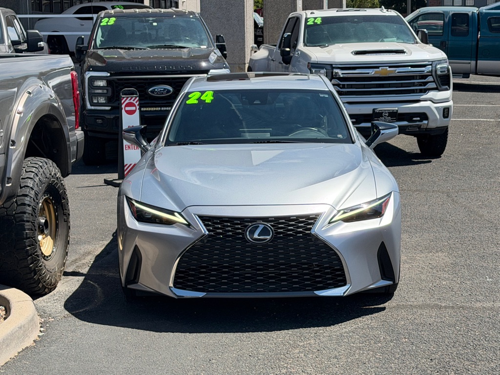 Photo 40 of this LEXUS IS