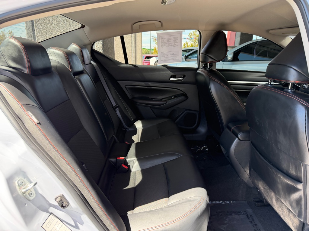 Photo 24 of this NISSAN ALTIMA
