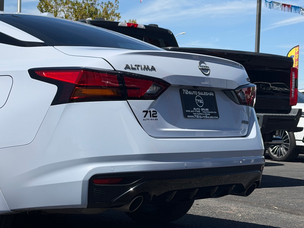 Photo 41 of this NISSAN ALTIMA