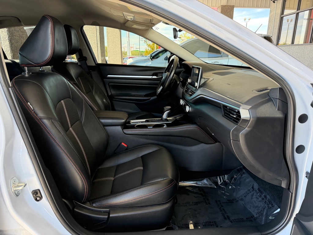 Photo 28 of this NISSAN ALTIMA