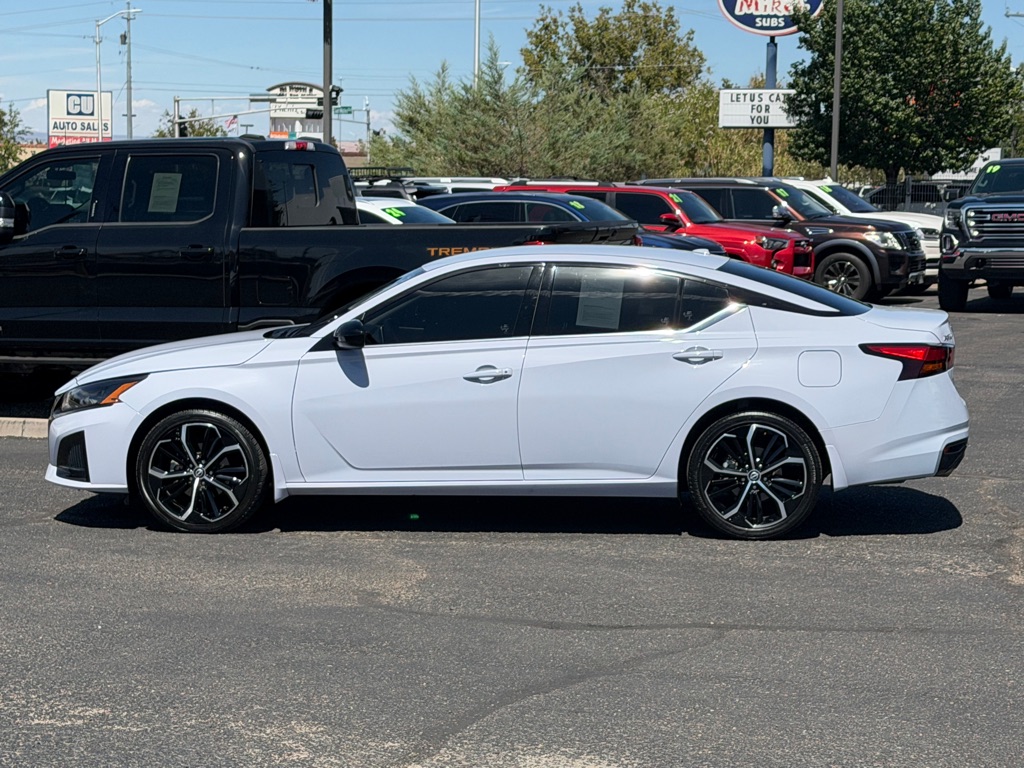 Photo 2 of this NISSAN ALTIMA
