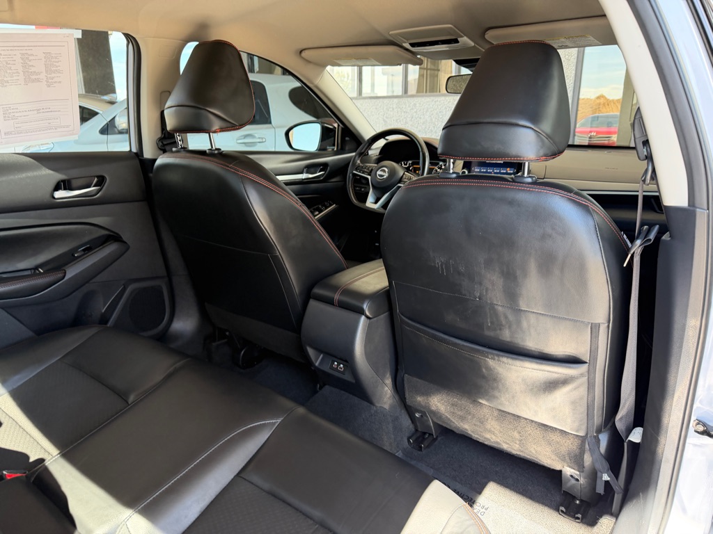 Photo 26 of this NISSAN ALTIMA