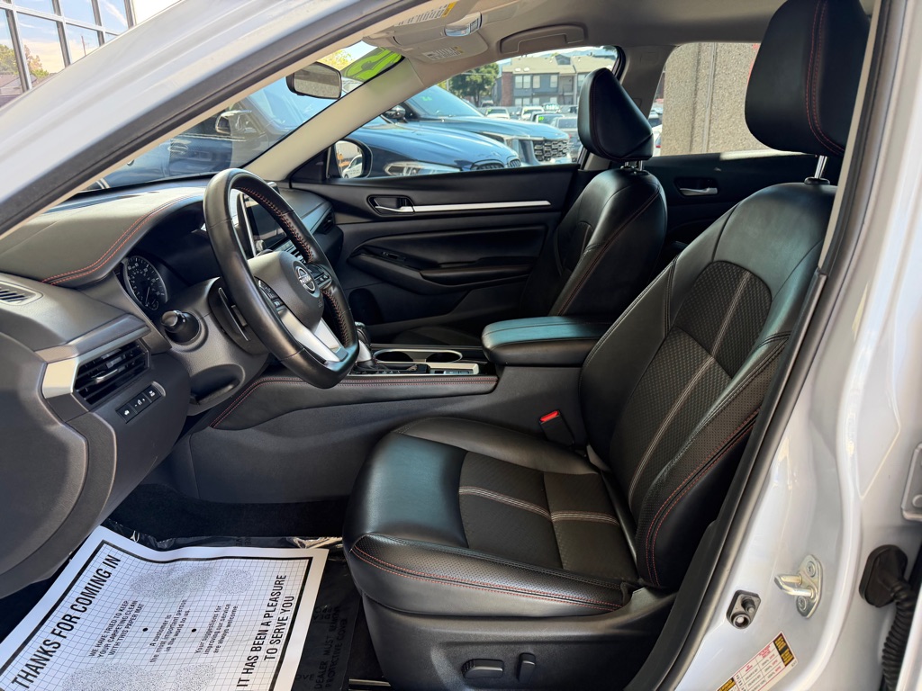 Photo 5 of this NISSAN ALTIMA