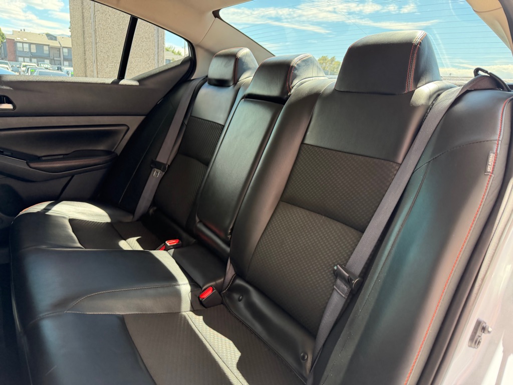 Photo 17 of this NISSAN ALTIMA