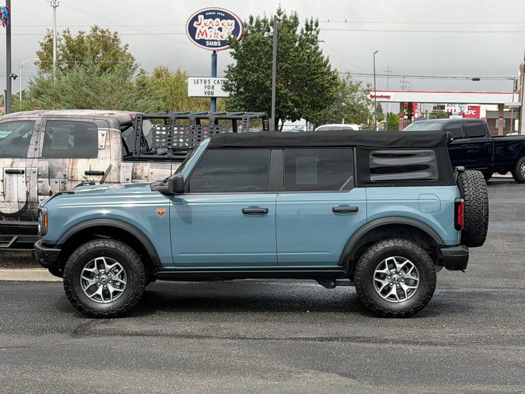 Photo 2 of this FORD BRONCO