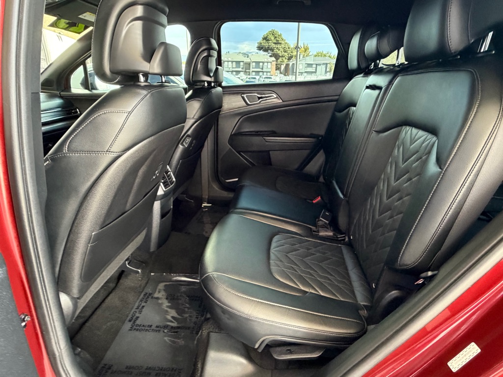 Photo 21 of this KIA SPORTAGE