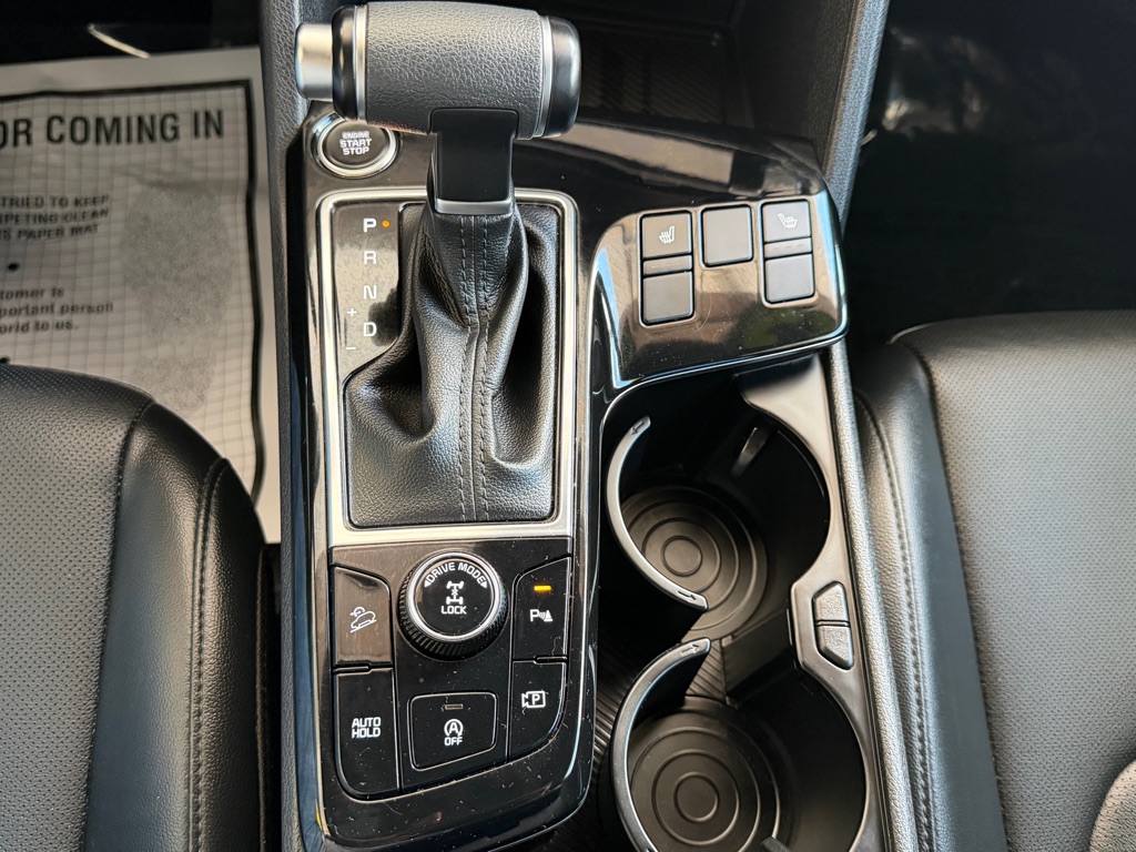 Photo 15 of this KIA SPORTAGE