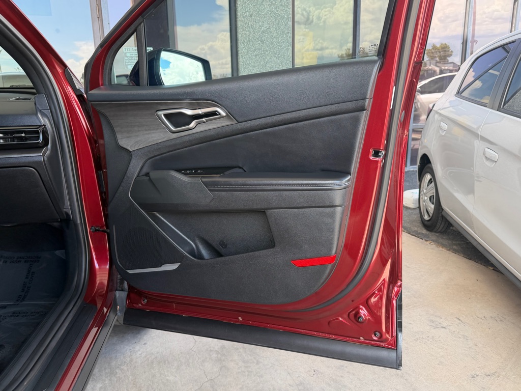 Photo 37 of this KIA SPORTAGE