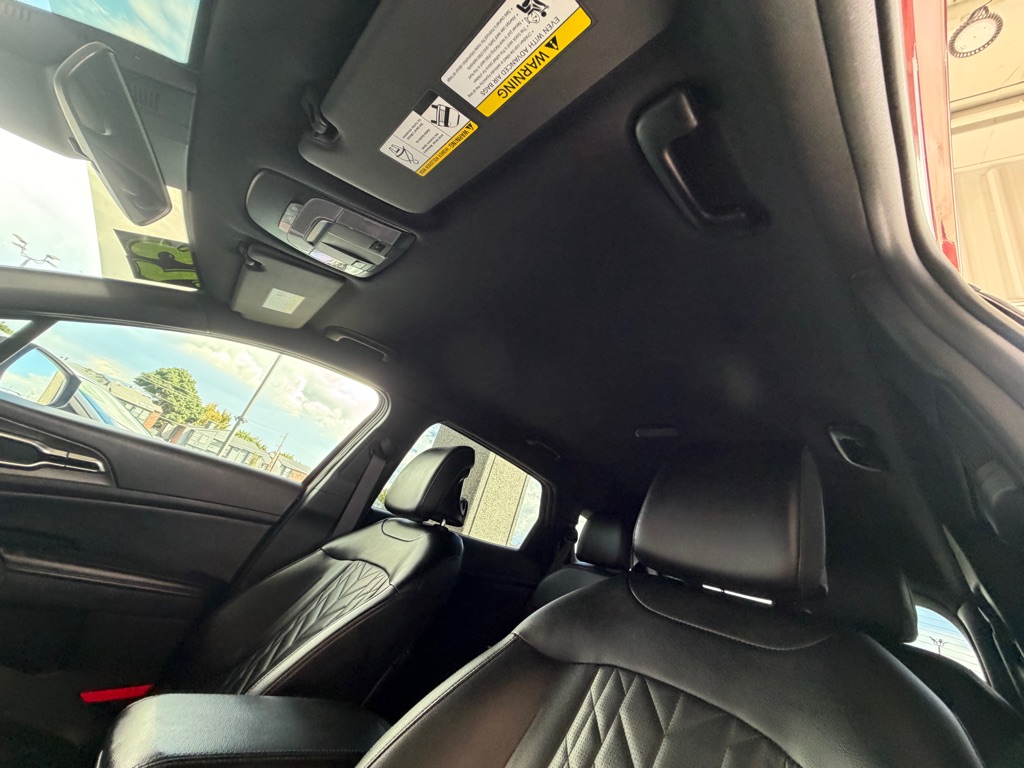 Photo 18 of this KIA SPORTAGE