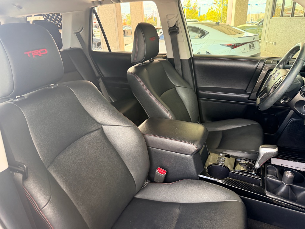 Photo 18 of this TOYOTA 4RUNNER