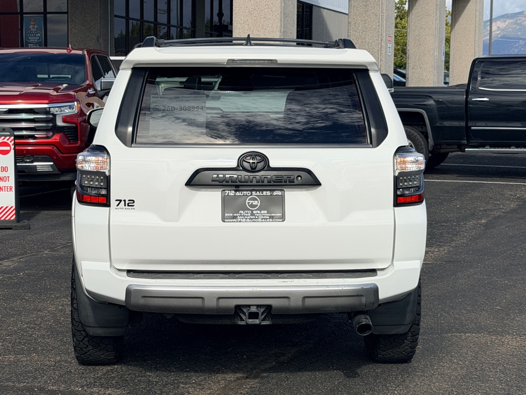 Photo 32 of this TOYOTA 4RUNNER