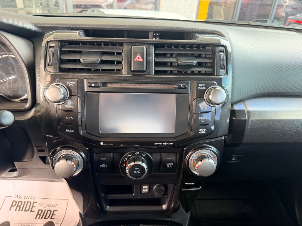 Photo 11 of this TOYOTA 4RUNNER