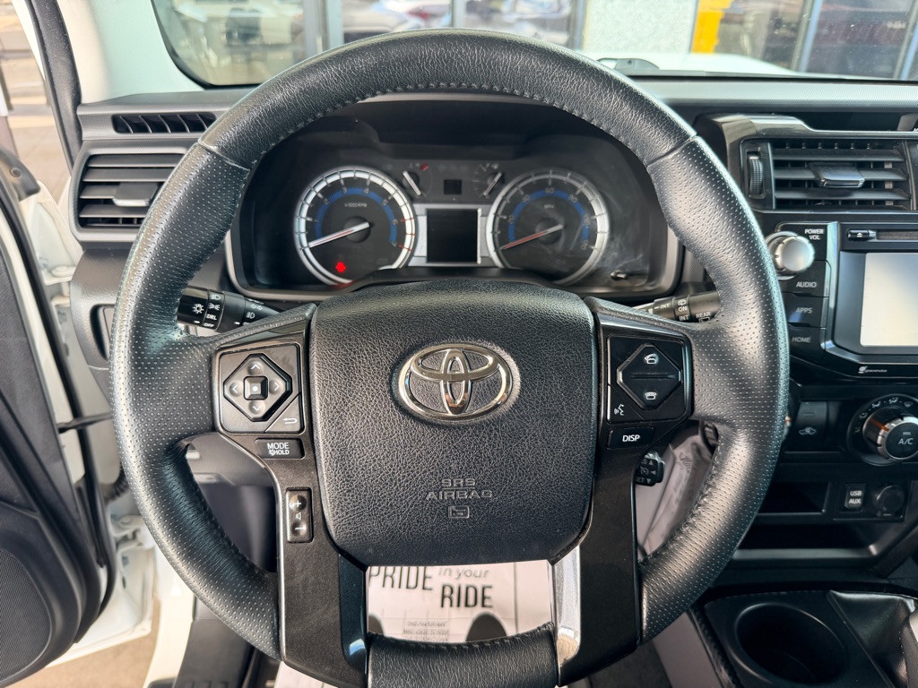 Photo 8 of this TOYOTA 4RUNNER