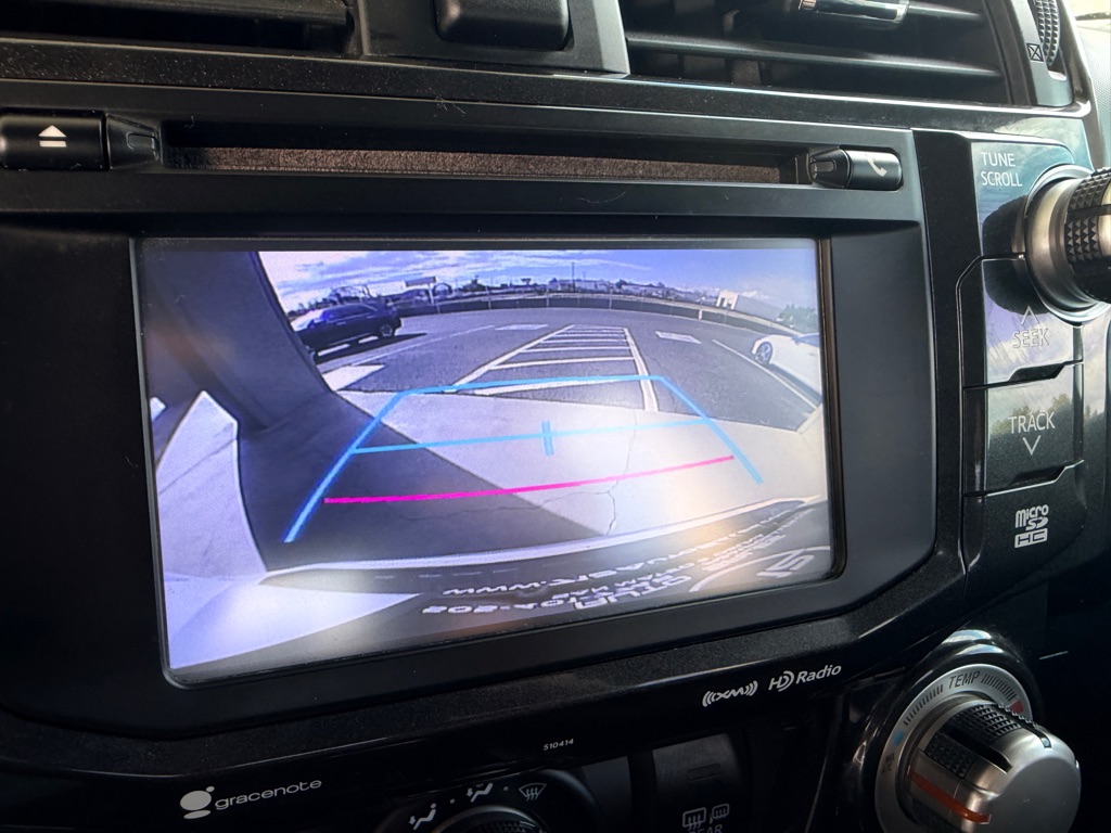 Photo 13 of this TOYOTA 4RUNNER