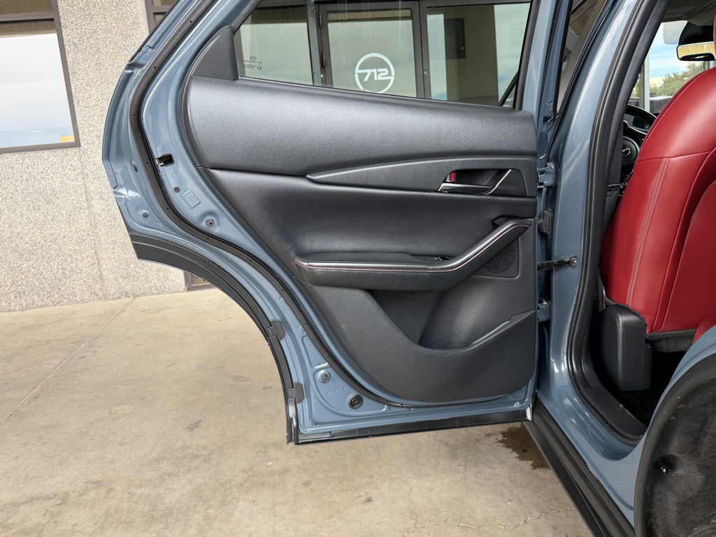 Photo 23 of this MAZDA CX-30