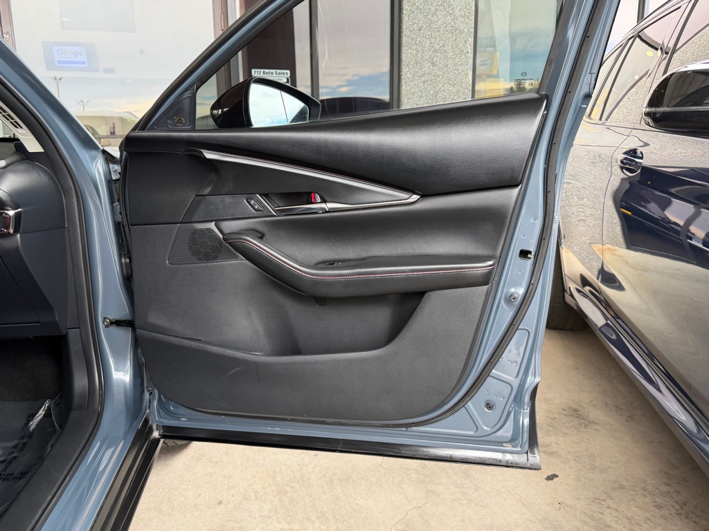 Photo 35 of this MAZDA CX-30