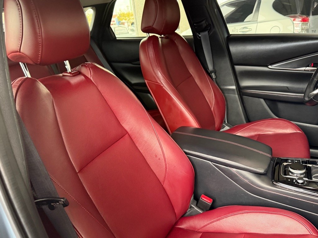 Photo 33 of this MAZDA CX-30
