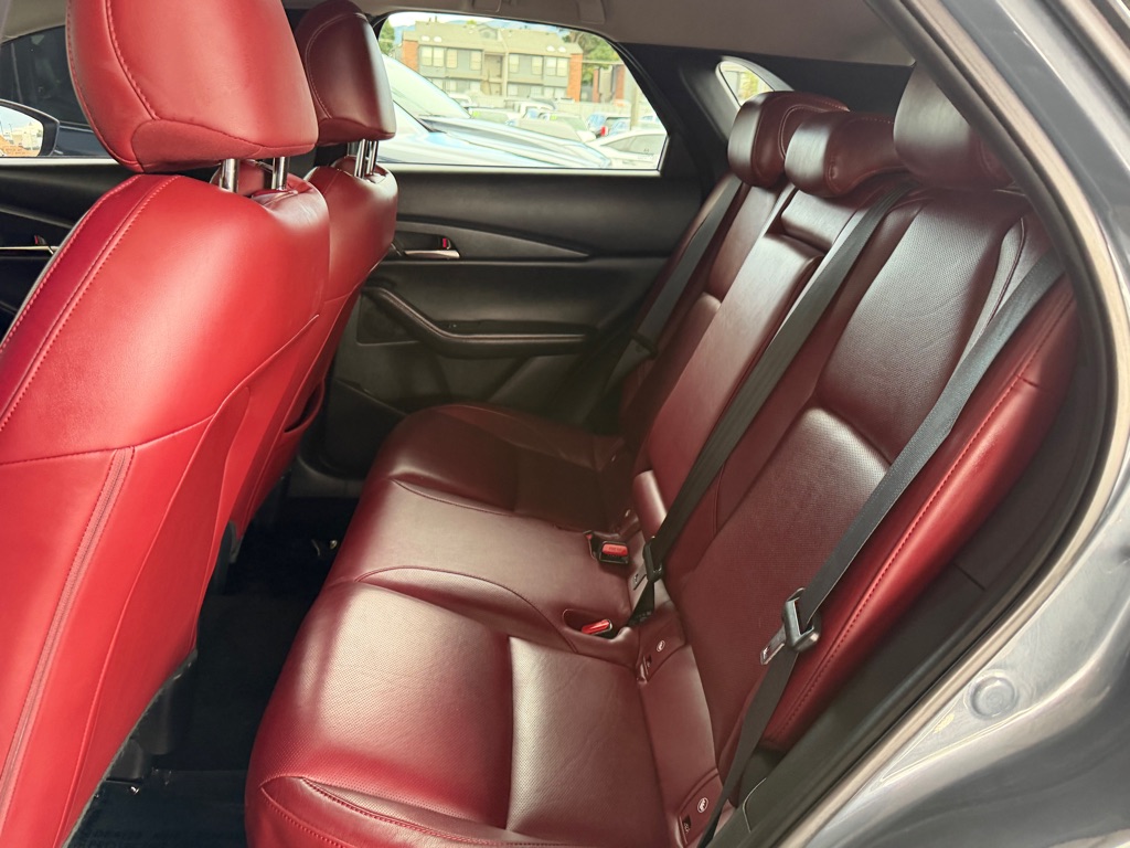 Photo 18 of this MAZDA CX-30