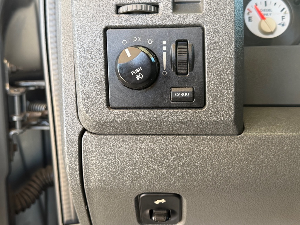 Photo 17 of this DODGE RAM 2500