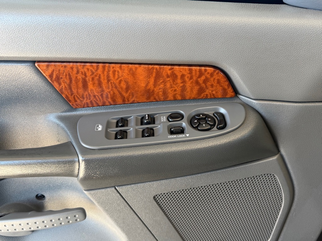 Photo 20 of this DODGE RAM 2500