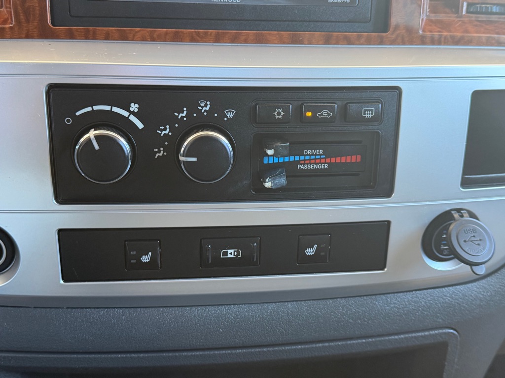 Photo 14 of this DODGE RAM 2500