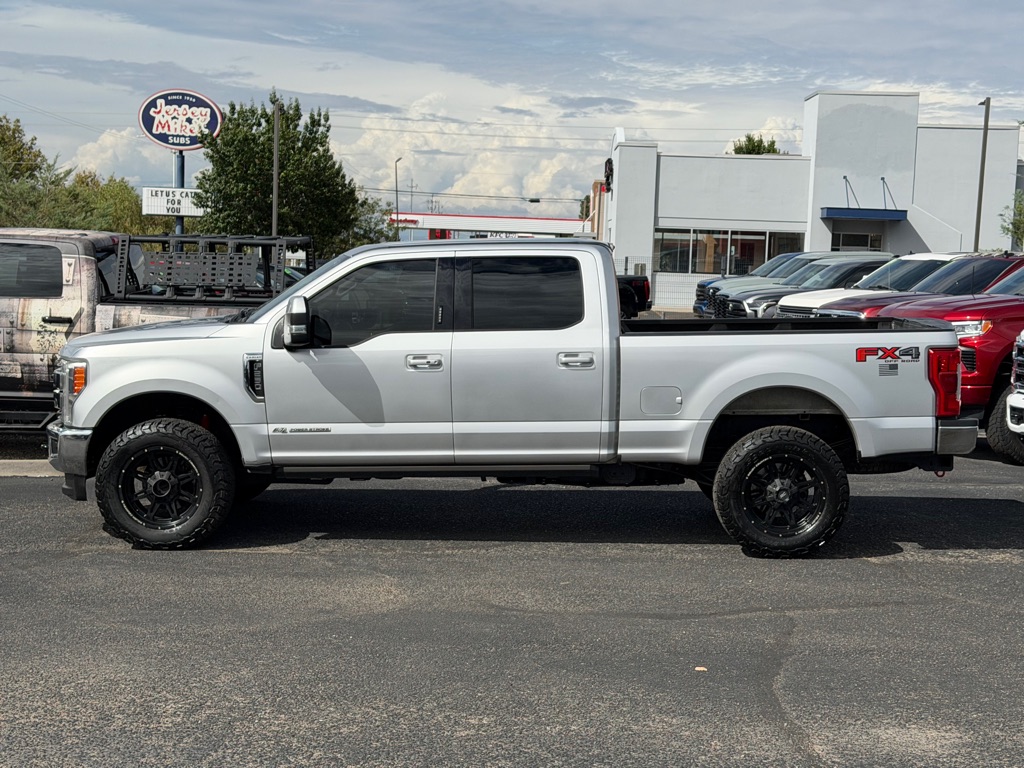 Photo 2 of this FORD F250
