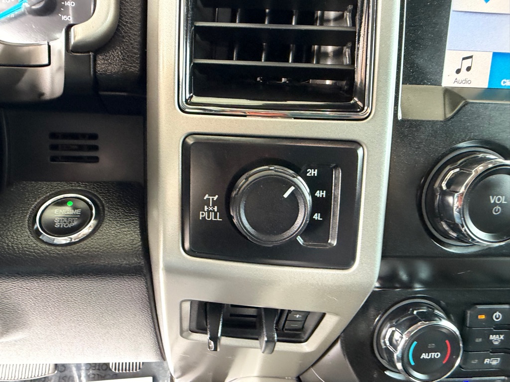 Photo 15 of this FORD F250